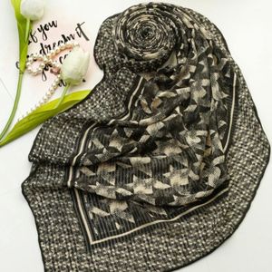 خرید اینترنتی روسری نخی دست دوز