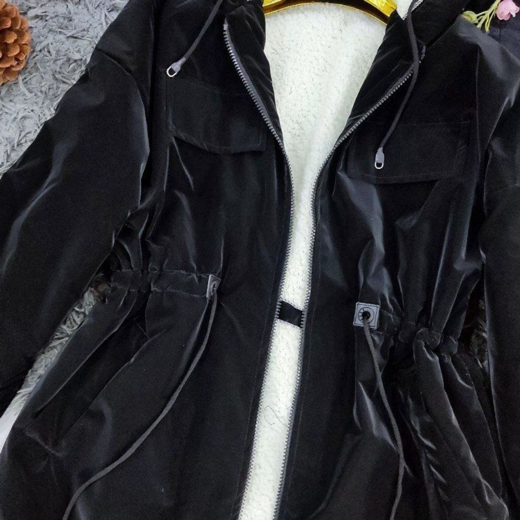 مشخصات کاپشن ماه بانو