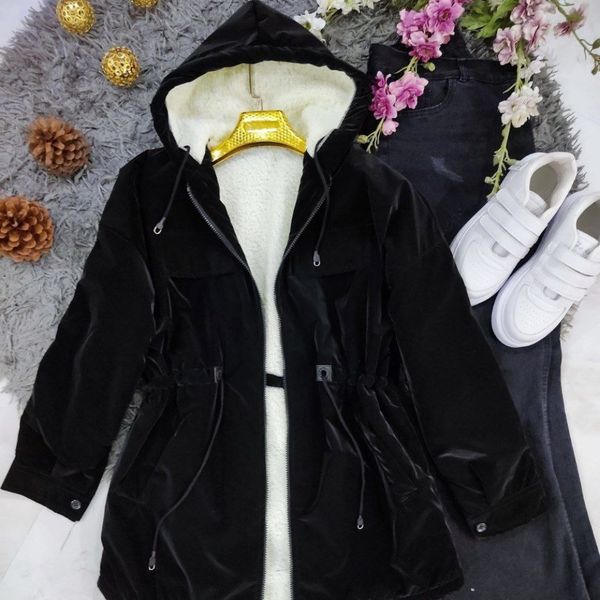 کاپشن زنانه طرح ماه بانو