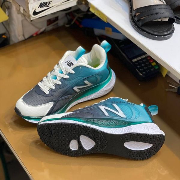 کفش نیوبالانس مردانه رانر طوسی سبز
