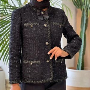 فروش اینترنتی کت زنانه آستردار شانل مدل هانا