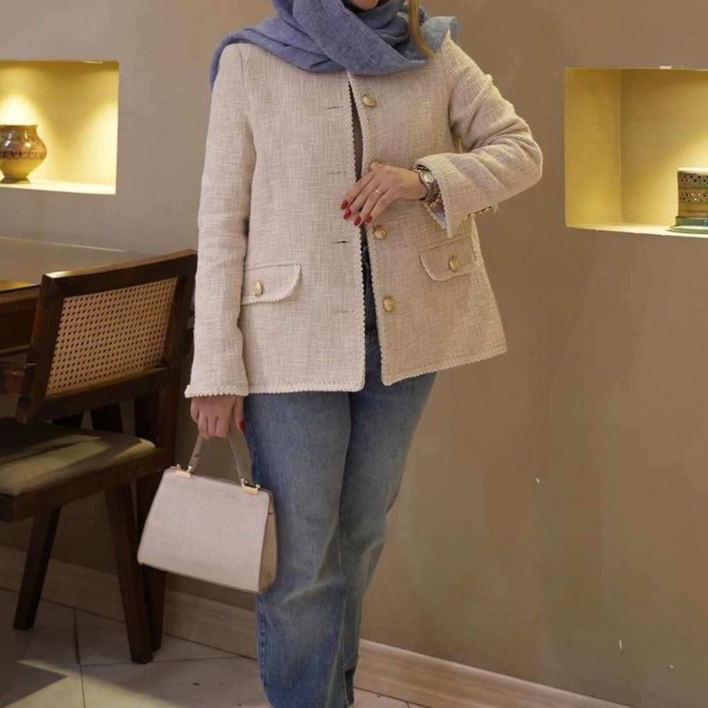 فروش اینترنتی کت زنانه آستردار شانل مدل رونیکا