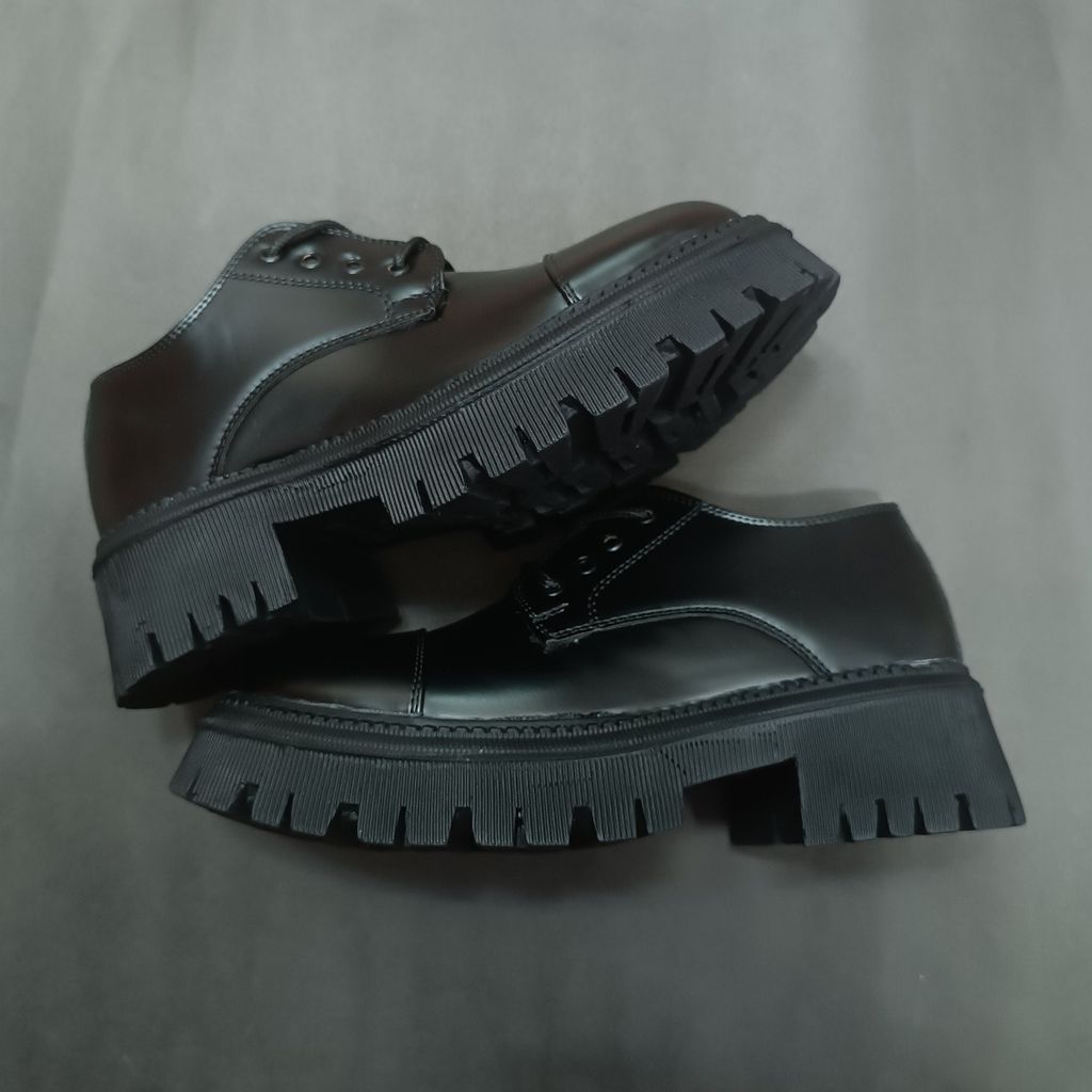 خرید انلاین کتونی کالج مردانه لوفر بالنسیاگا کیفیت بالا