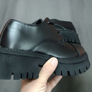 خرید انلاین کتونی کالج مردانه لوفر بالنسیاگا کیفیت بالا