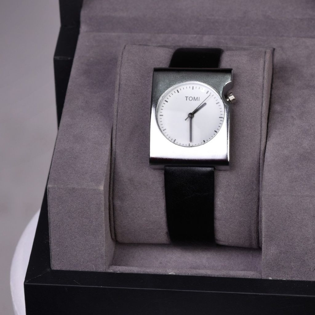 فروش اینترنتی ساعت مچی اسپرت TOMI مدل UNIQUE