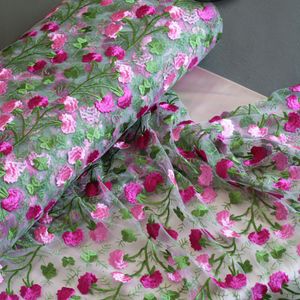 خرید اینترنتی قیمت پارچه تور گل‌دوزی