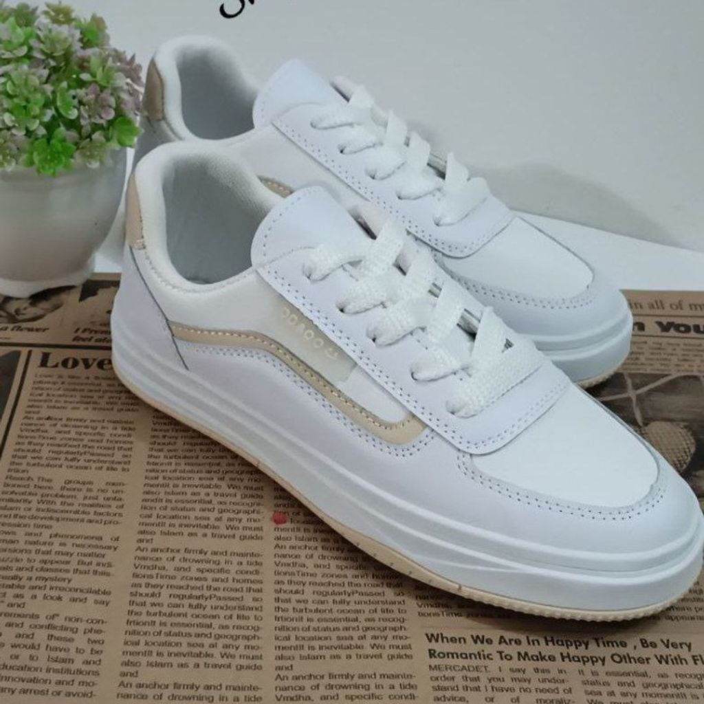 خرید آنلاین کتونی ونس لبخند