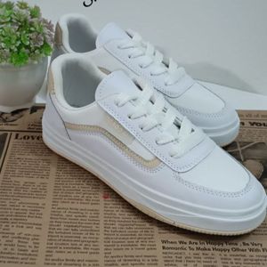 خرید آنلاین کتونی ونس لبخند