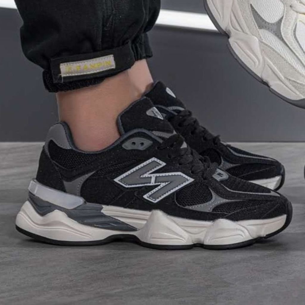 قیمت کفش نیوبالانس مردانه 9060 خارجی رنگ مشکی