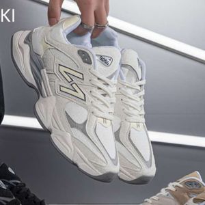 کفش نیوبالانس مردانه 9060 خارجی رنگ سفید