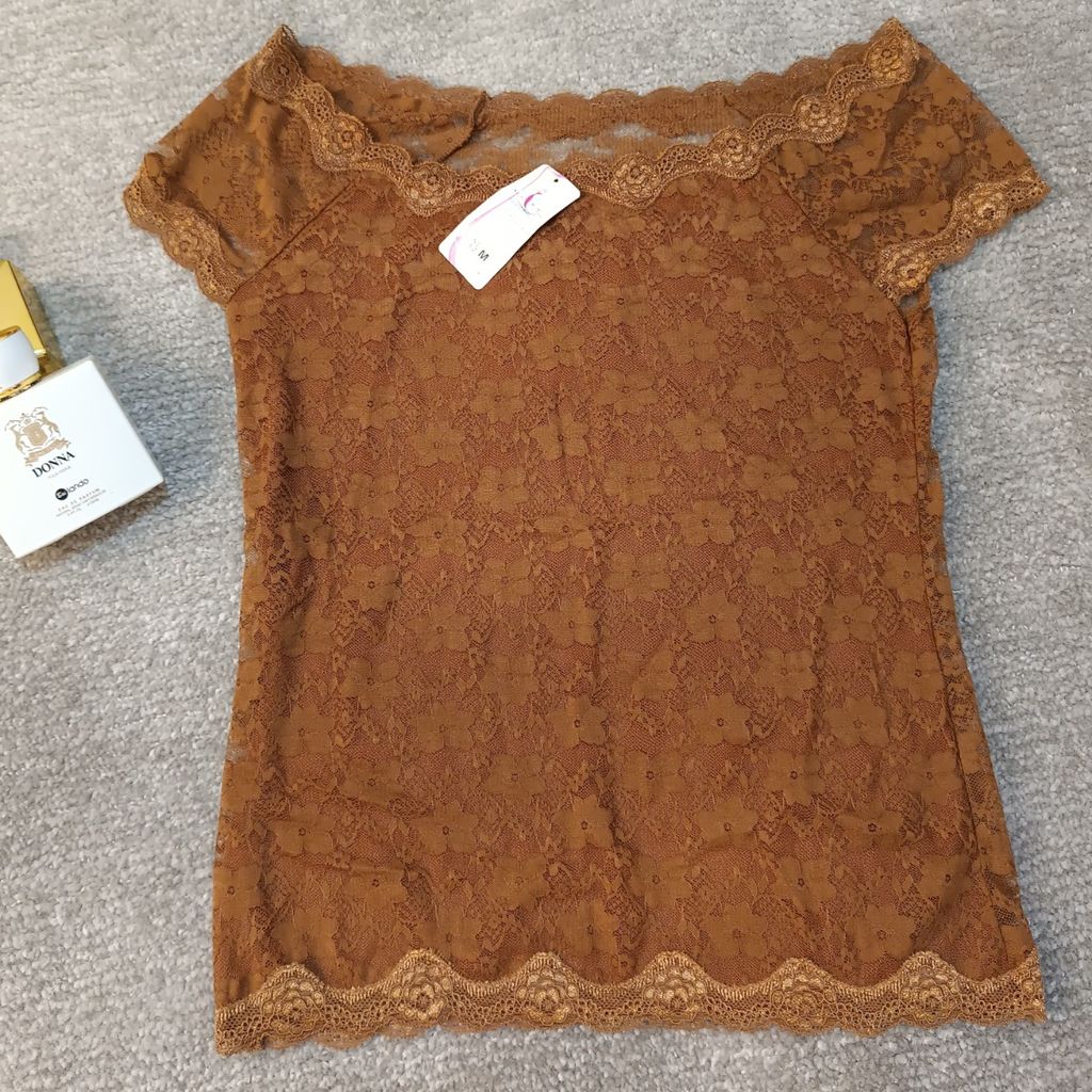 مشخصات بلوز تمام دانتل وارداتی