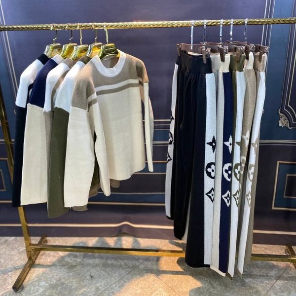 بلوز شلوار دور رنگ پایین ساده