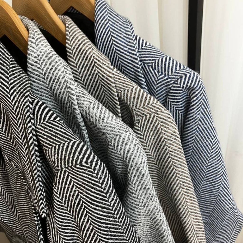 فروش اینترنتی پالتو جناغی استر دار یقه انگلیسی