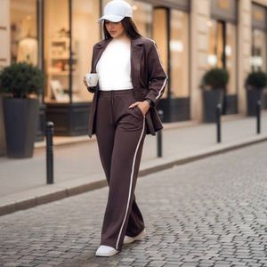 مشخصات ست اسپرت زنانه کتان