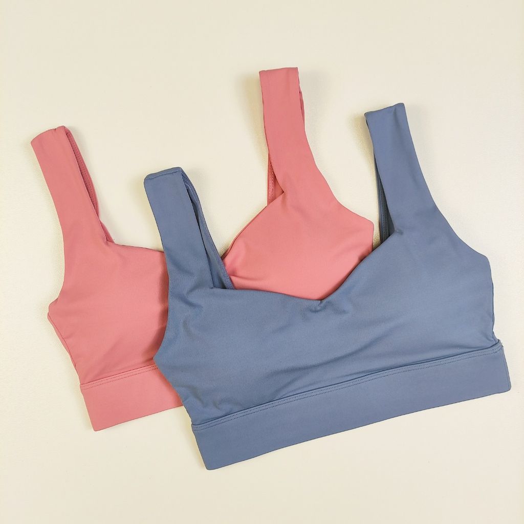 فروش اینترنتی نیمتنه ورزشی کاپ‌دار فلامنت