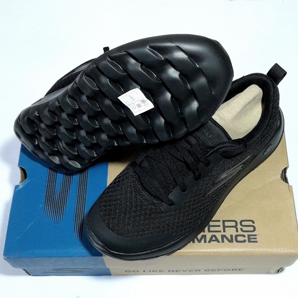 قیمت کفش زنانه روزمره و پیاده روی اسکچرز Skechers Go Wak Max اورجینال