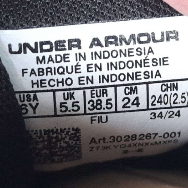 کتونی زنانه رانینگ آندر آرمور Under Armour BGS Pursuit 4