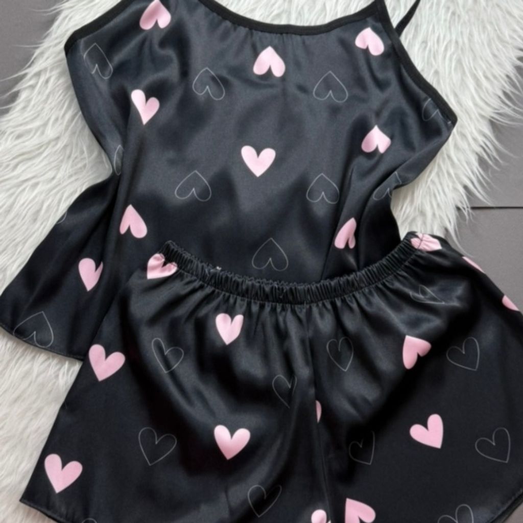 خرید آنلاین ست تاپ و شلوارک ساتن قلبی