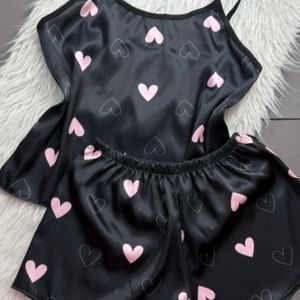 خرید آنلاین ست تاپ و شلوارک ساتن قلبی