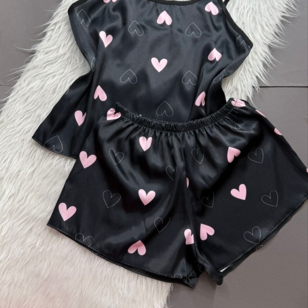 خرید اینترنتی ست تاپ و شلوارک ساتن قلبی