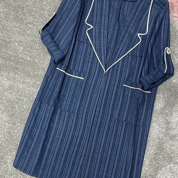 مانتو یقه انگلیسی