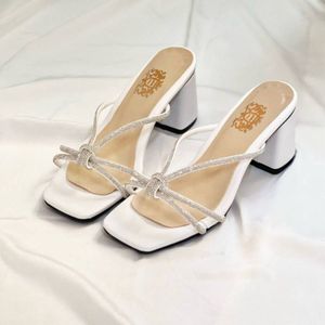 خرید اینترنتی کفش مجلسی مدل کرب زنانه