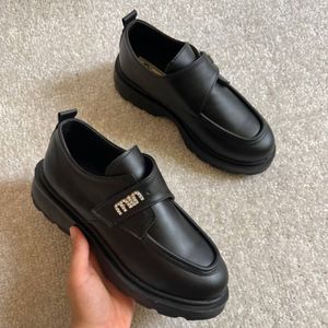 خرید انلاین کفش لوفر تک سگگ