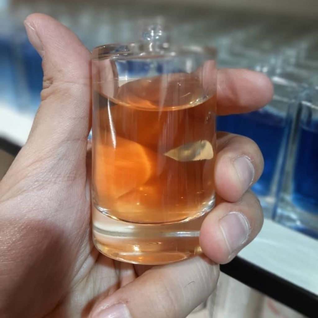 قیمت ارزان اسانس 50میل اورجینال فرانسوی عطر ادکلن آمواج گایدنس 46|46 Amouage Guidance