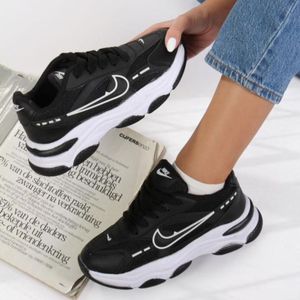 کتونی اسپرت 680