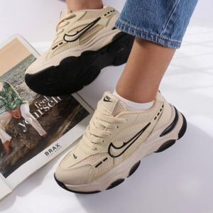 فروش اینترنتی کتونی اسپرت 680