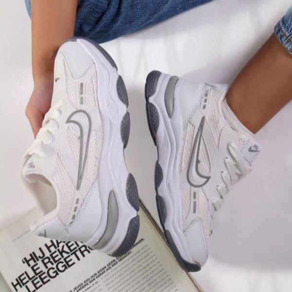 کتونی اسپرت 680