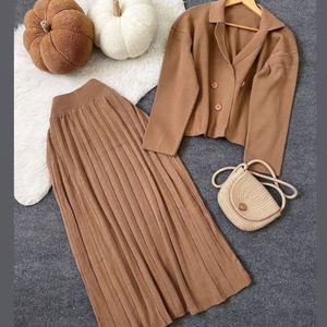 خرید اینترنتی کت دامن بافت 4دگمه