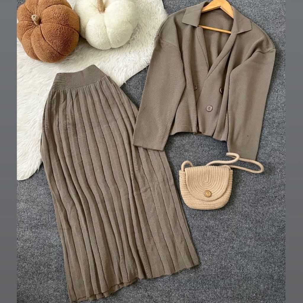 مشخصات کت دامن بافت 4دگمه