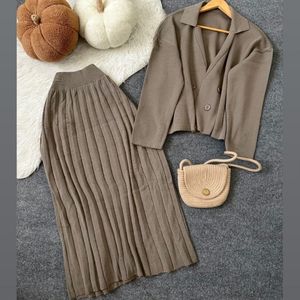 مشخصات کت دامن بافت 4دگمه