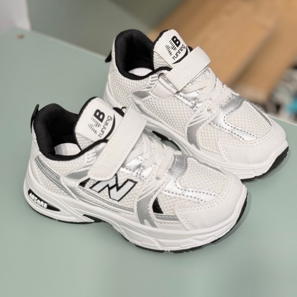 خرید اینترنتی قیمت کتونی بچگانه طرح نیوبالانس 530 از Berry Kids کد 4062601