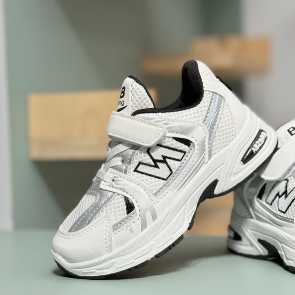 خرید اینترنتی قیمت کتونی بچگانه طرح نیوبالانس 530 از Berry Kids کد 4062601