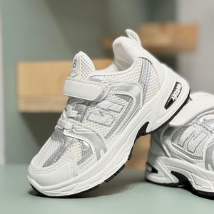 خرید اینترنتی قیمت کتونی بچگانه طرح نیوبالانس 530 از Berry Kids کد 4062601