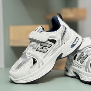 خرید اینترنتی قیمت کتونی بچگانه طرح نیوبالانس 530 از Berry Kids کد 4062601