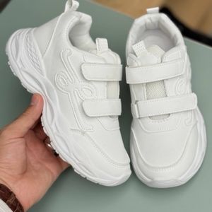 مشخصات کتونی بچگانه طرح دوچسب از K-Z کد 4062701