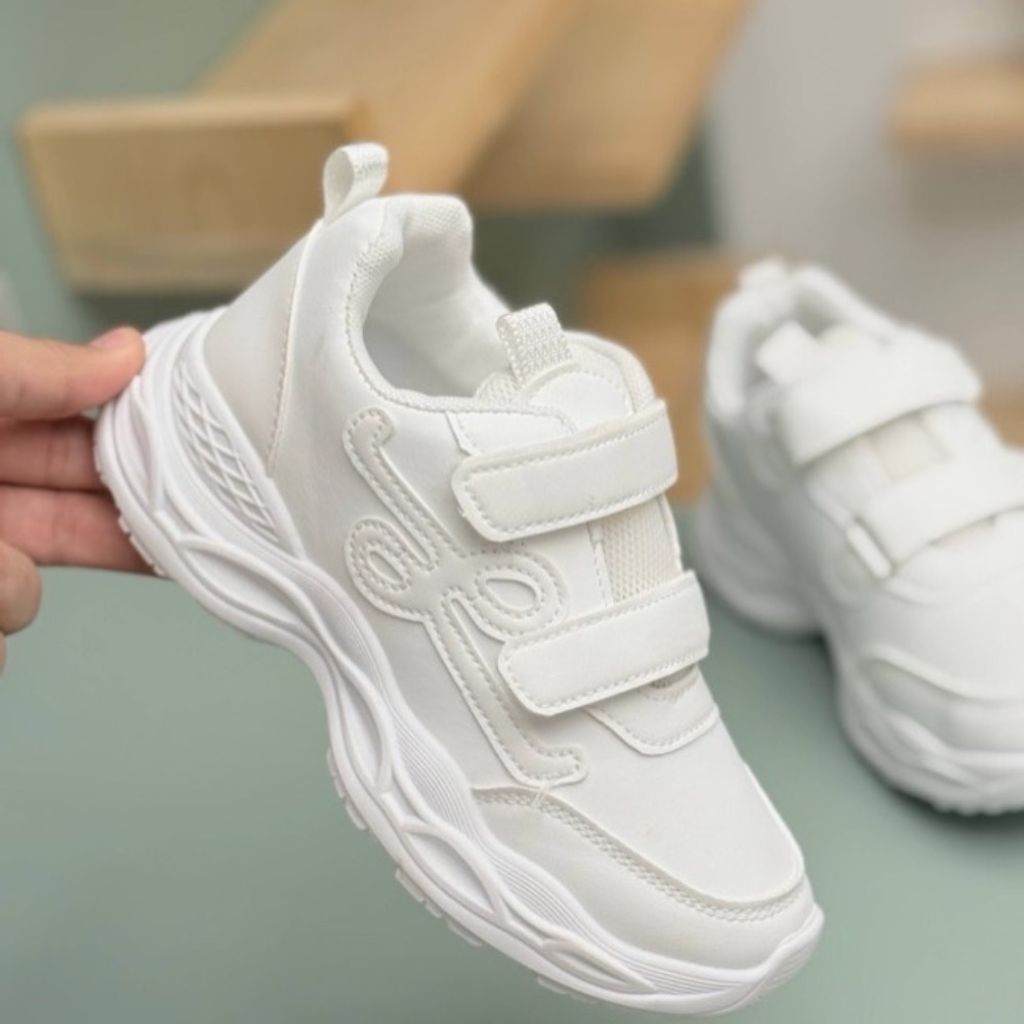 خرید انلاین کتونی بچگانه طرح دوچسب از K-Z کد 4062701