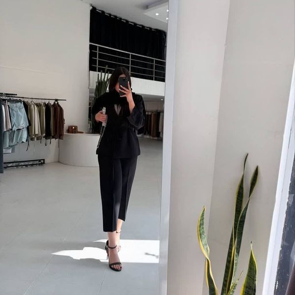 کت شلوار یقه انگلیسی