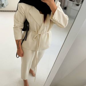 خرید انلاین کت شلوار یقه انگلیسی