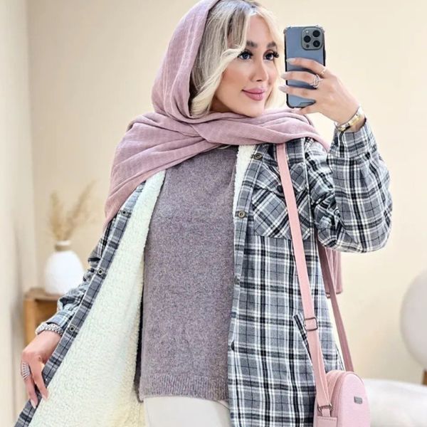 شکت زنانه  کلاه دارضخیم طرح گلاویژ