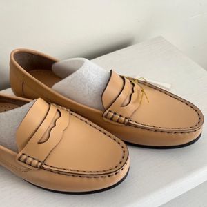 مشخصات کفش زنانه چرم طبیعی چرم مشهدسایز 37  Mashad Leather