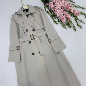 قیمت مانتو بارانی صبا