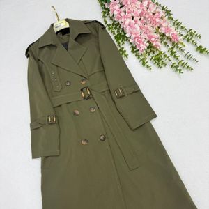 خرید اینترنتی مانتو بارانی صبا