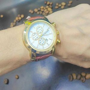 ساعت عقربه ای مردانه رومانسون