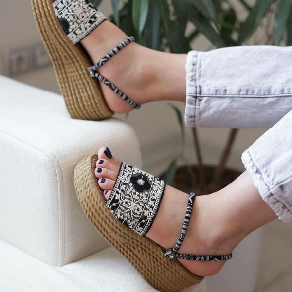 صندل کنفی زنانه دخترانه زیره پیو (حراج آخر فصل)