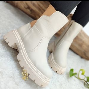 فروش اینترنتی بوت زنانه بوت دخترانه کیفیت عالی زیره پیو نرم سبک