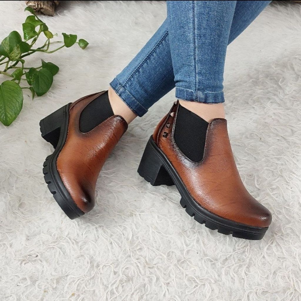 مشخصات نیم بوت زنانه زیره پیو شرکتی سبک نرم جنس درجه یک